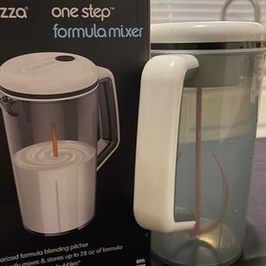 Baby Brezza one step formula mixer